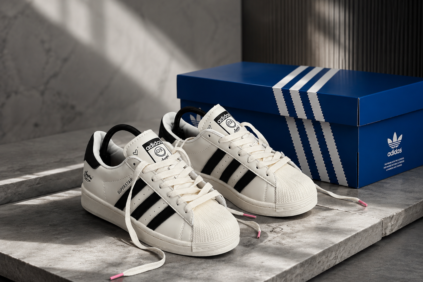 Adidas Superstar André Saraiva edición limitada con caja Adidas azul