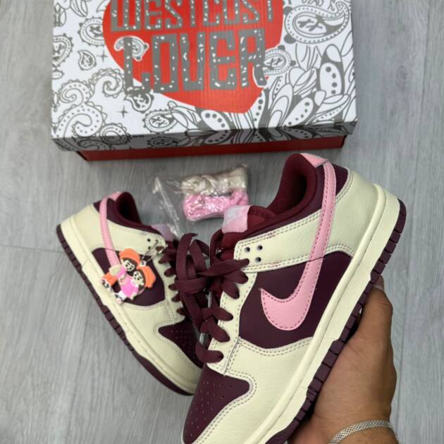 Nike Dunk Low “Valentine’s Day
