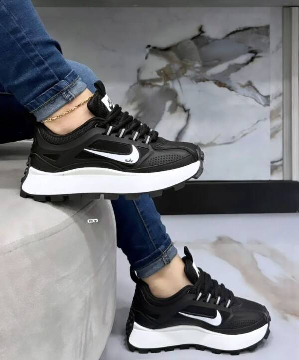 Nike Zoom Bella 6 "Black/White