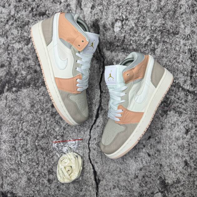  Air Jordan 1 Mid SE 'Milan'